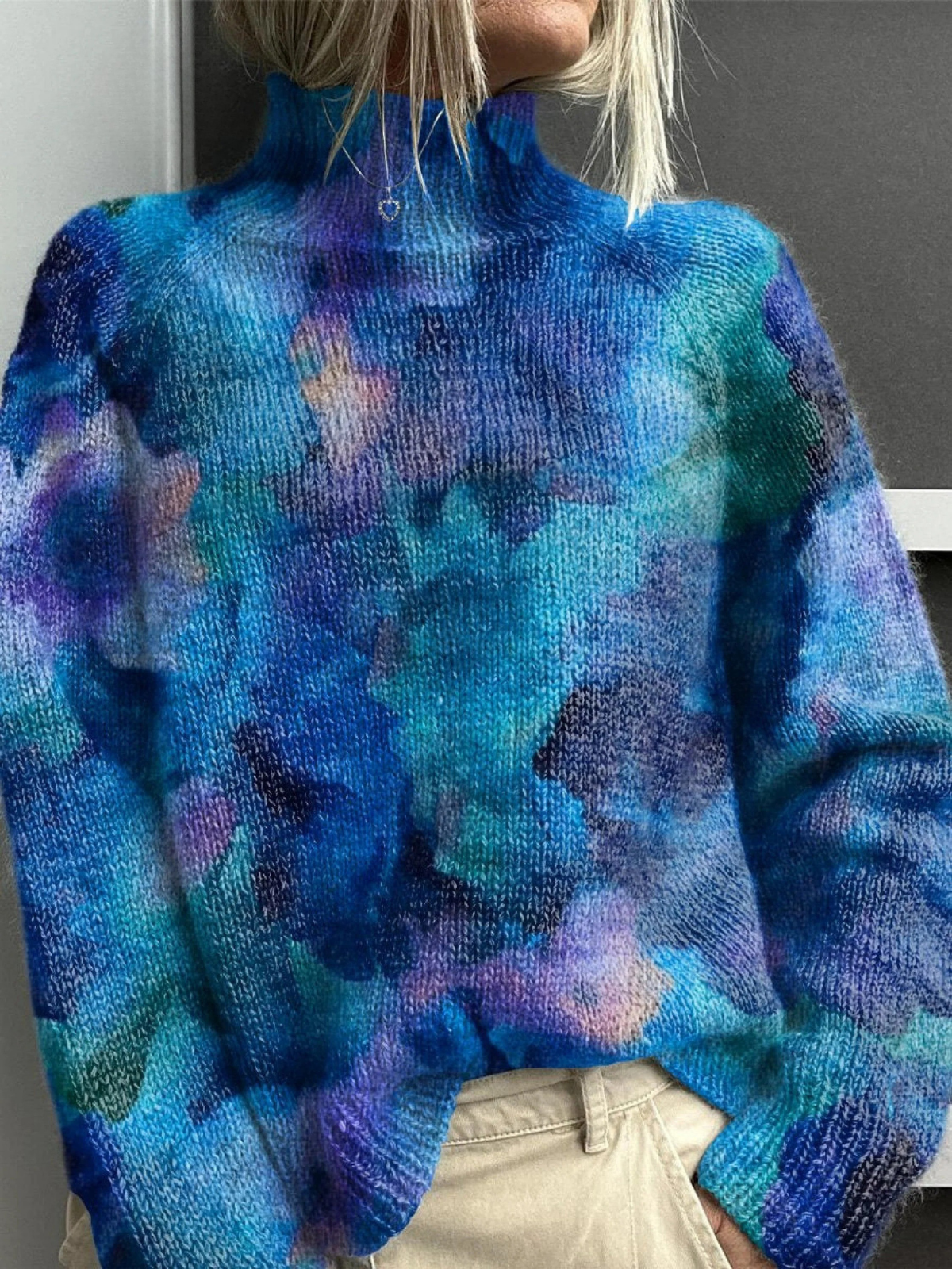 Liwia™ | Sweter w Abstrakcyjny Wzór